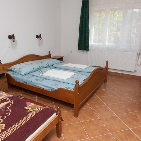 Paratlan Apartmanhaz Szilvásvárad Dış mekan fotoğraf