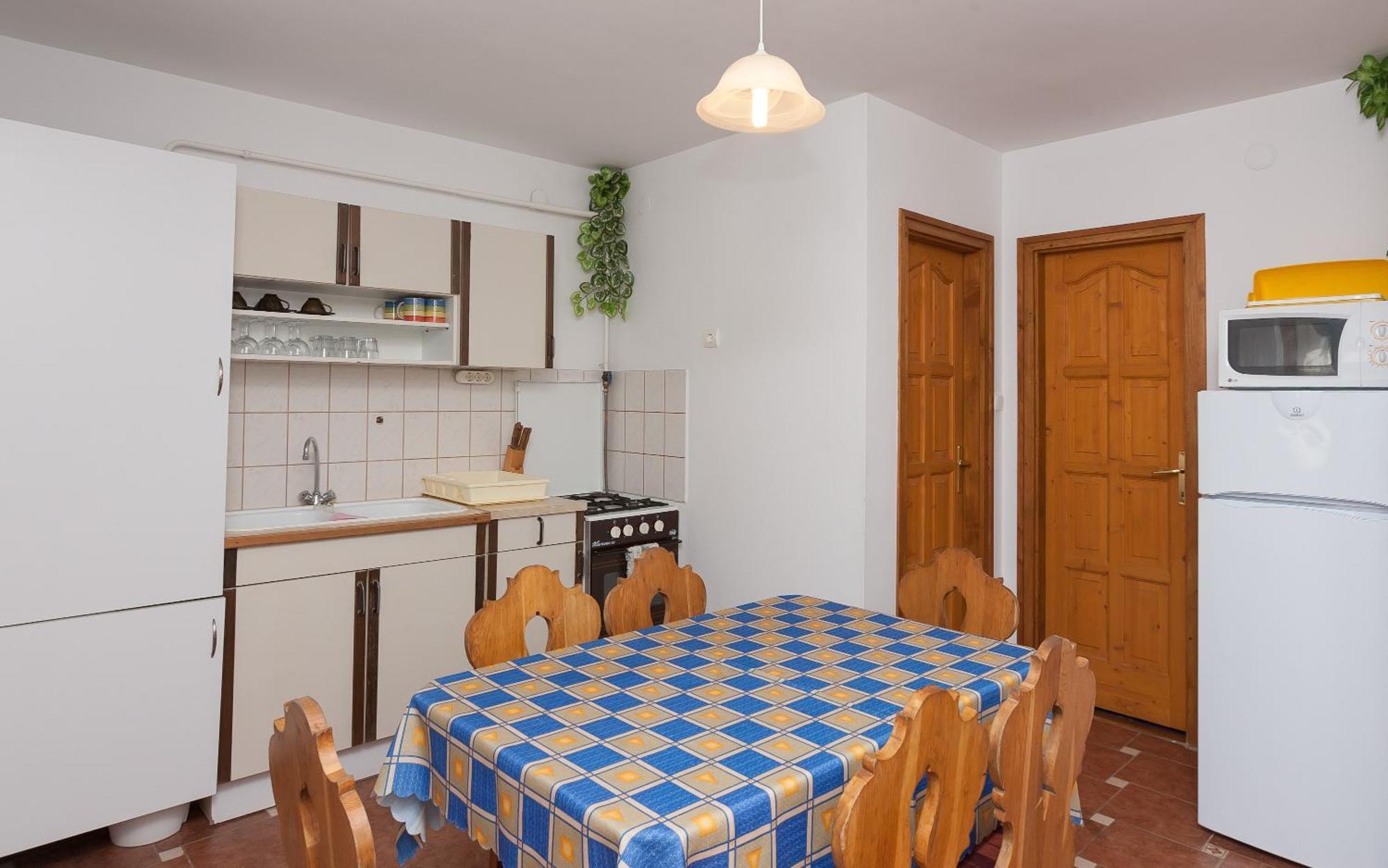 Paratlan Apartmanhaz Szilvásvárad Dış mekan fotoğraf