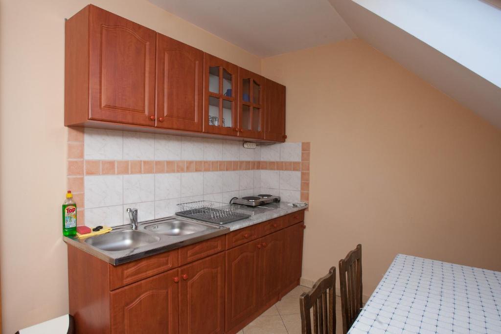 Paratlan Apartmanhaz Szilvásvárad Oda fotoğraf