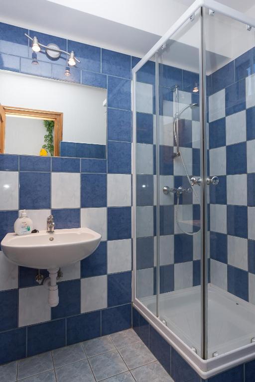 Paratlan Apartmanhaz Szilvásvárad Oda fotoğraf